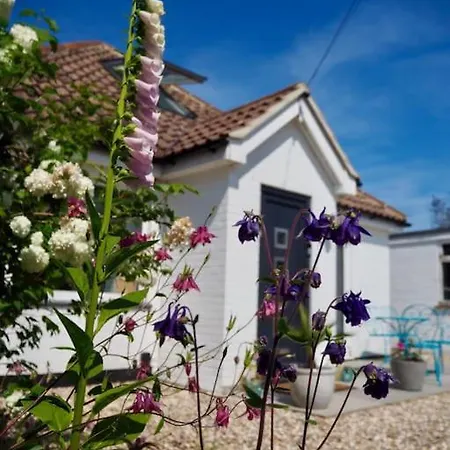 The Sails Villa East Wittering Exterior photo